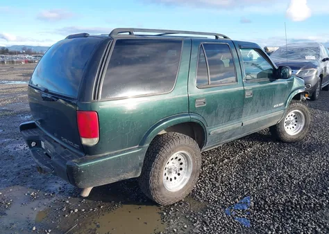 2002 Chevrolet Blazer Ls from USA, damaged, VIN 1GNDT13W82K166294